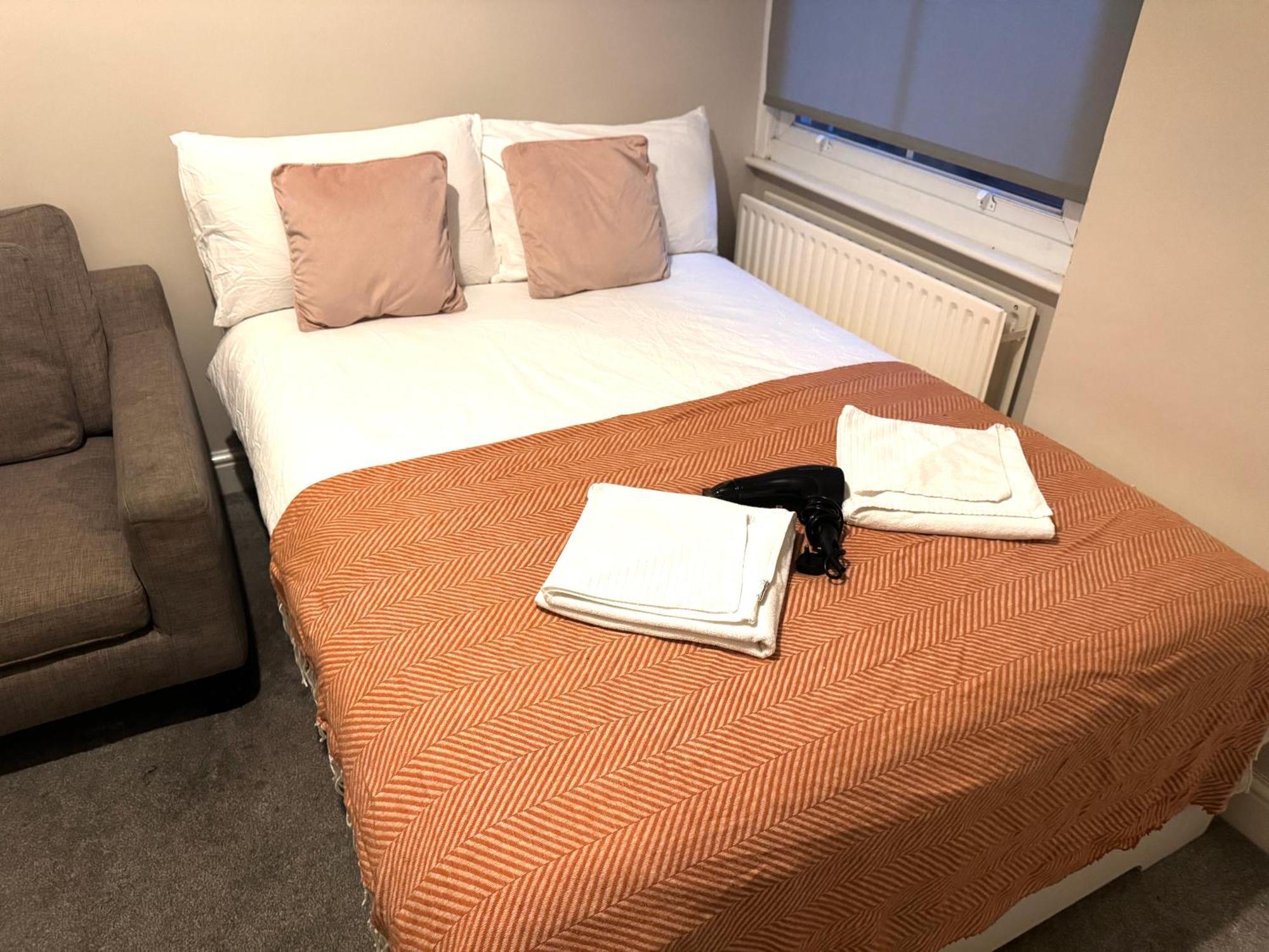 Hospedagem domiciliar Private Bedrooms In Finsbury Park Station *